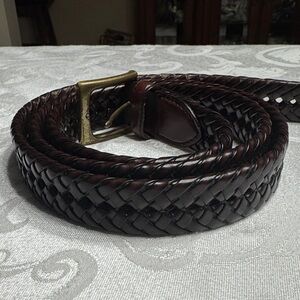Mens brown Braided Leather belt with solid brass buckle. Size 46